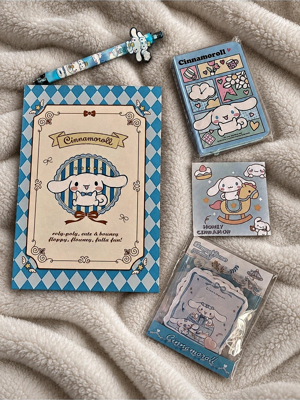 Cinnamoroll Stationery Set in Blue & Pink NWT
